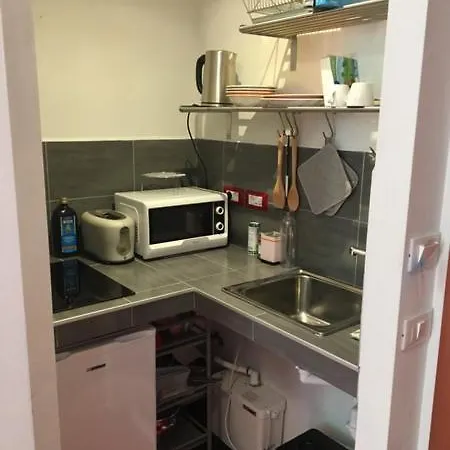 Stanza Privata Con Bagno E Salottino Habitación en casa particular